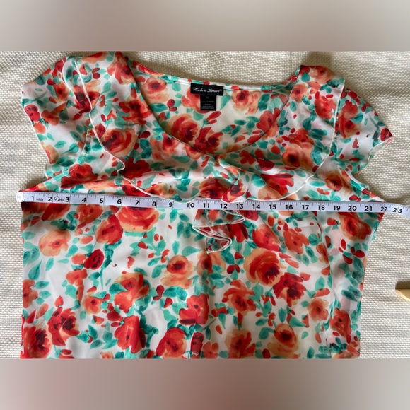 Slinky Ruffled Floral Blouse with Cap Sleeves Size XL - Picture 6 of 6